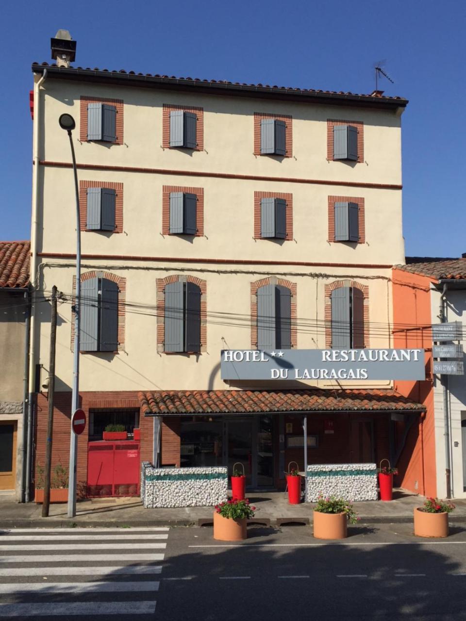 Hotel Restaurant Du Lauragais Logis De France Вільфранш-де-Лораґе Екстер'єр фото